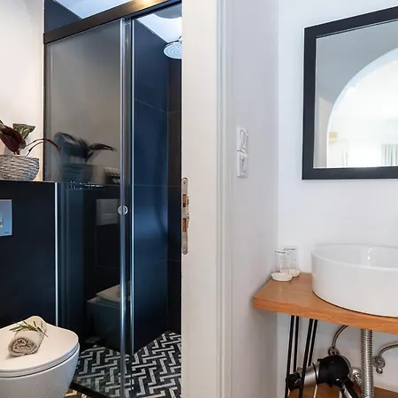 Port 7- Boutique Collection Hotel 2*