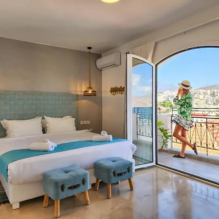Port 7 Hotel 2*